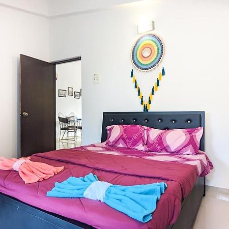 Poolside Paradise 1Bhk Luxury Apartment In Siolim. Exterior photo