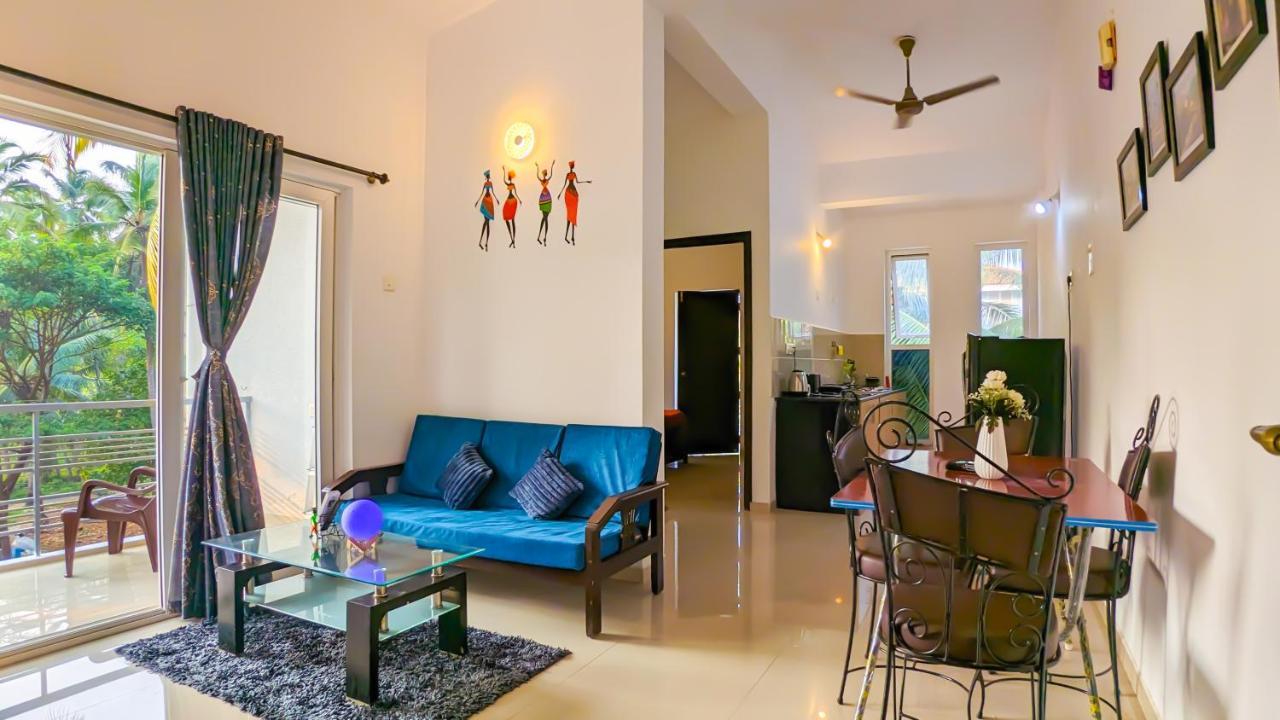 Poolside Paradise 1Bhk Luxury Apartment In Siolim. Exterior photo