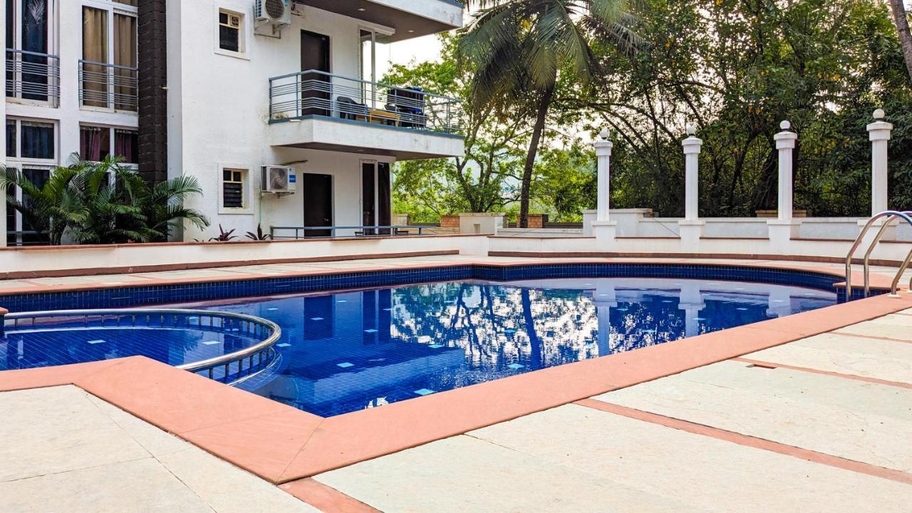 Poolside Paradise 1Bhk Luxury Apartment In Siolim. Exterior photo