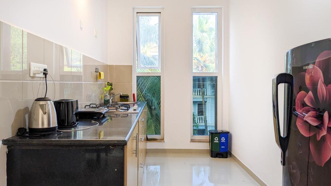 Poolside Paradise 1Bhk Luxury Apartment In Siolim. Exterior photo