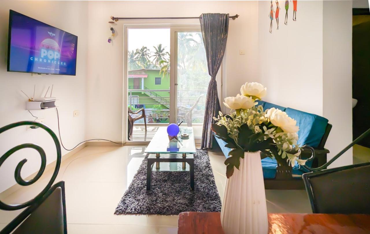 Poolside Paradise 1Bhk Luxury Apartment In Siolim. Exterior photo
