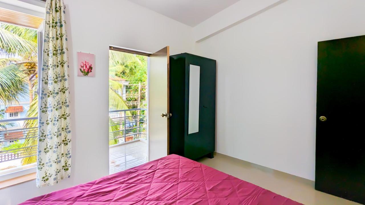 Poolside Paradise 1Bhk Luxury Apartment In Siolim. Exterior photo